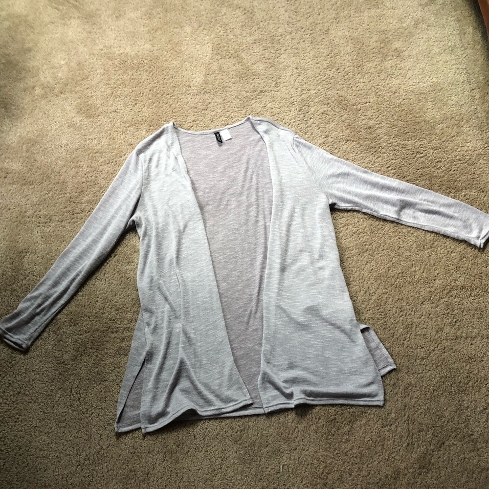 Women’s H&M sweater